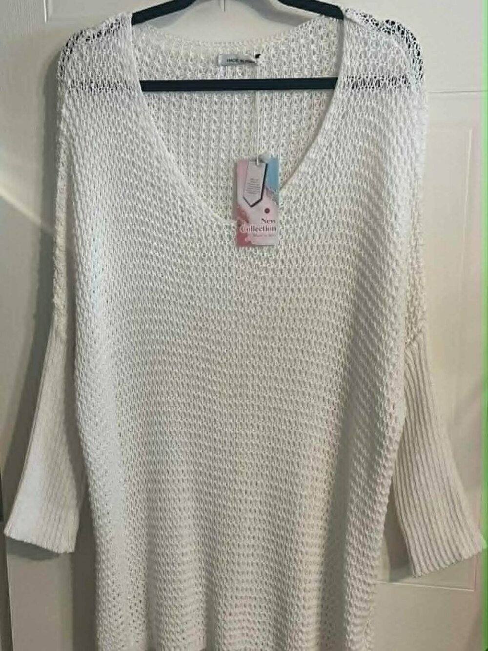 Gorgeous White Crocheted Sweater with Batwing Long Sleeves (E5)
